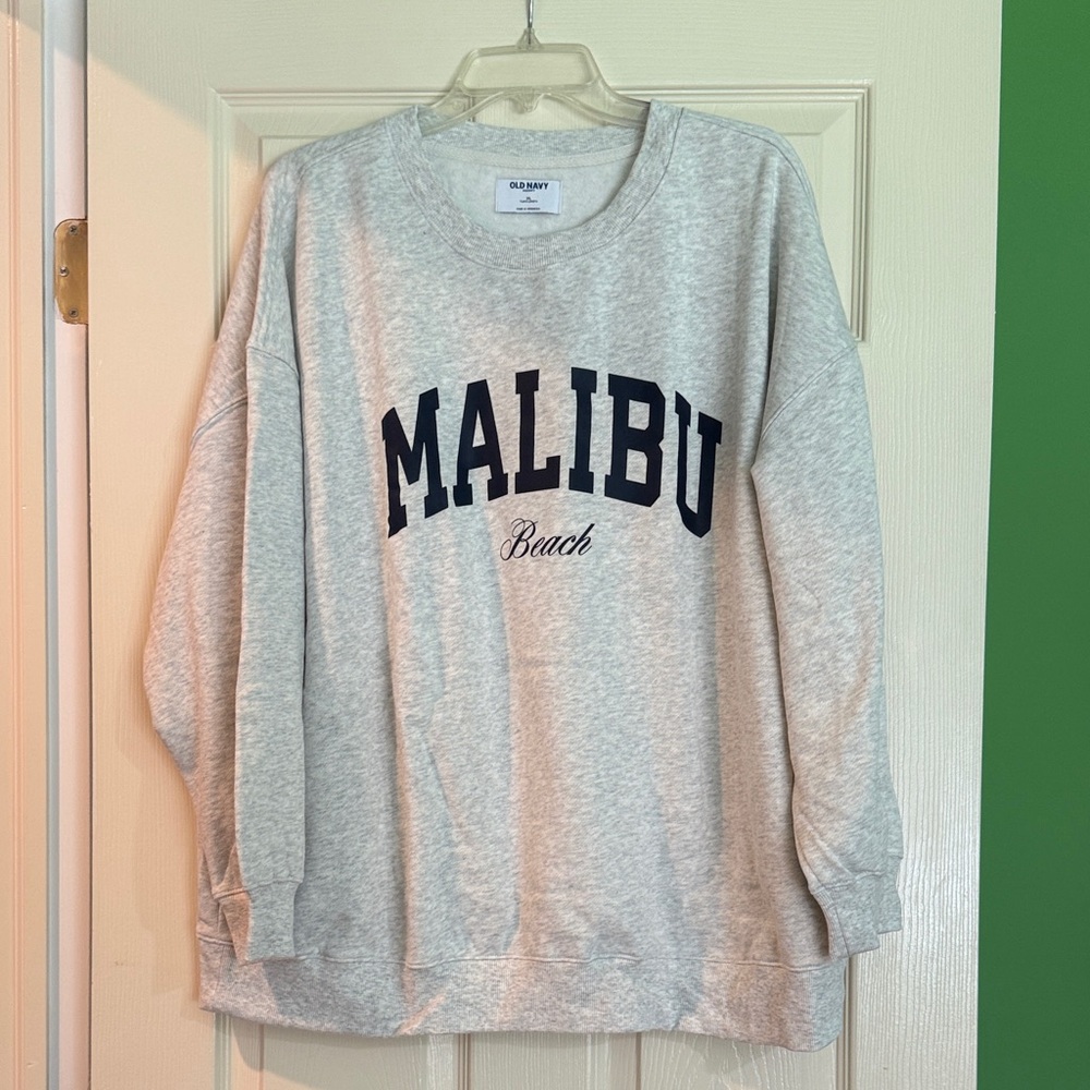 SALE🏖️Old Navy Light Gray Crewneck Sweatshirt with Navy 'Malibu' Print
